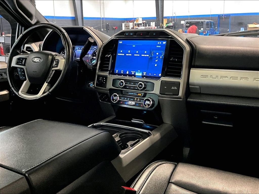 Used 2022 Black Ford Lariat image 14