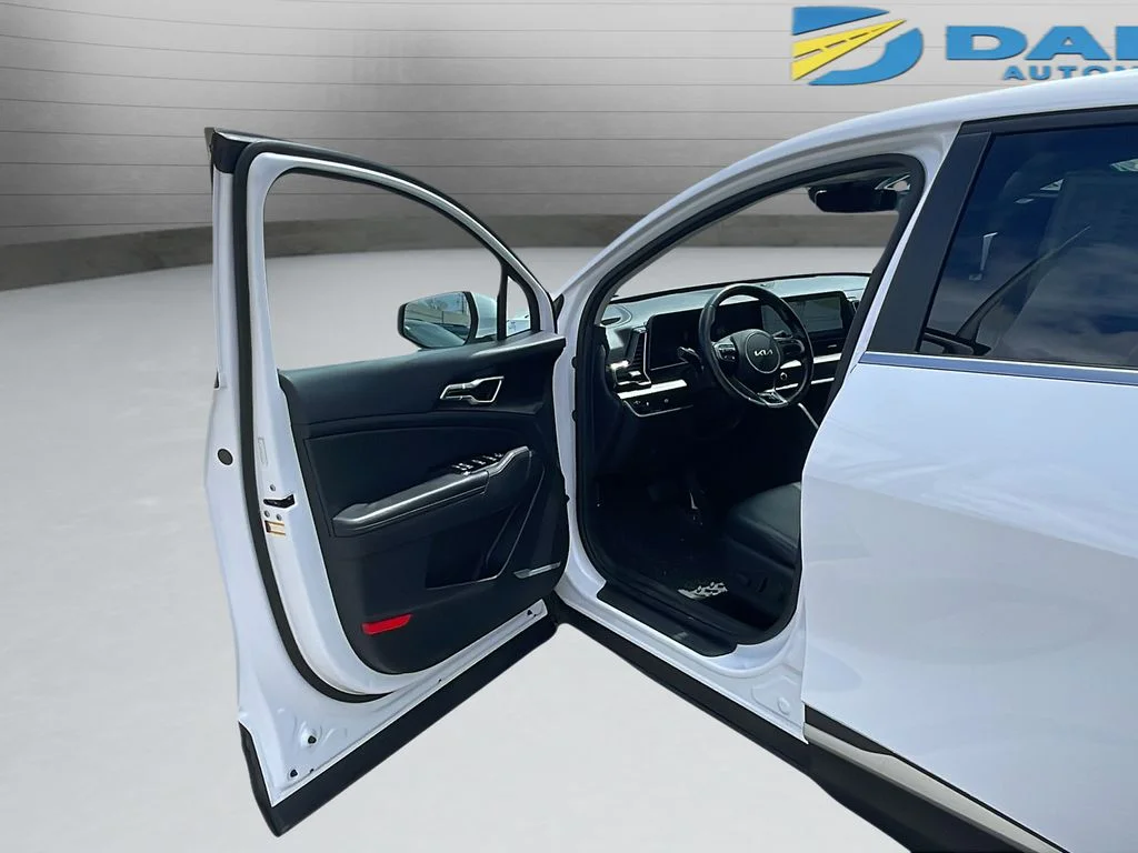 Used 2023 White Kia EX image 35