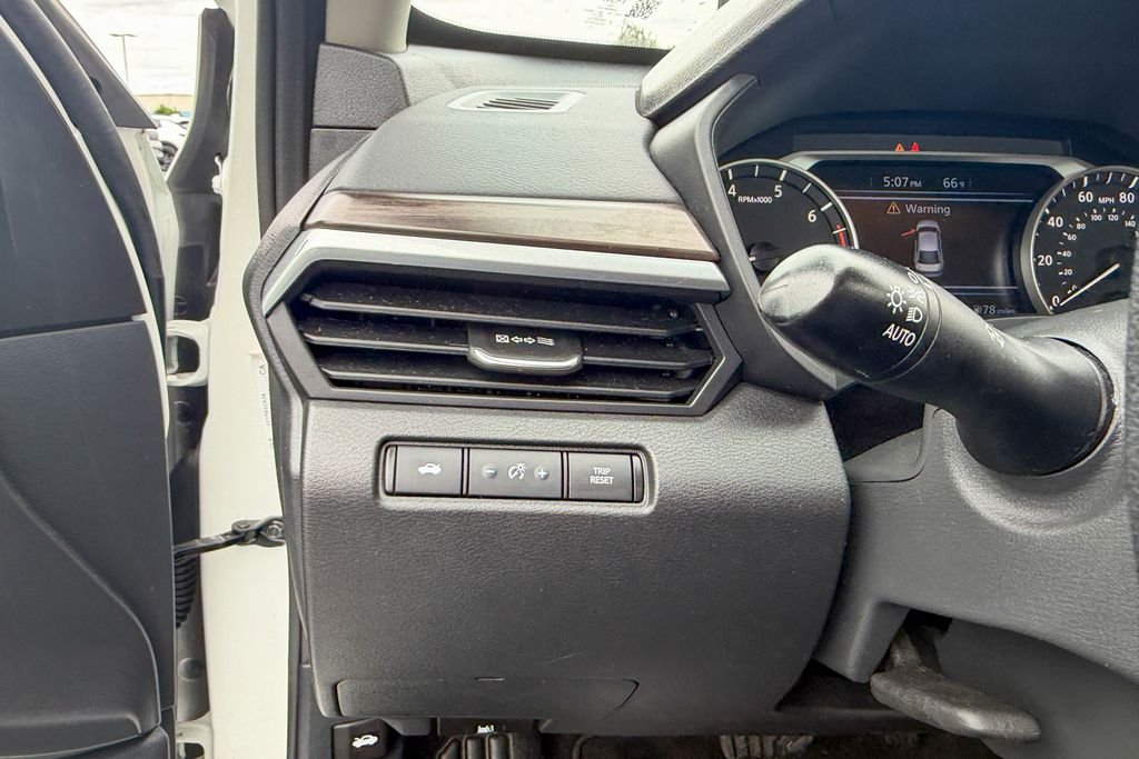 Used 2023 White Nissan 2.5 SV image 16