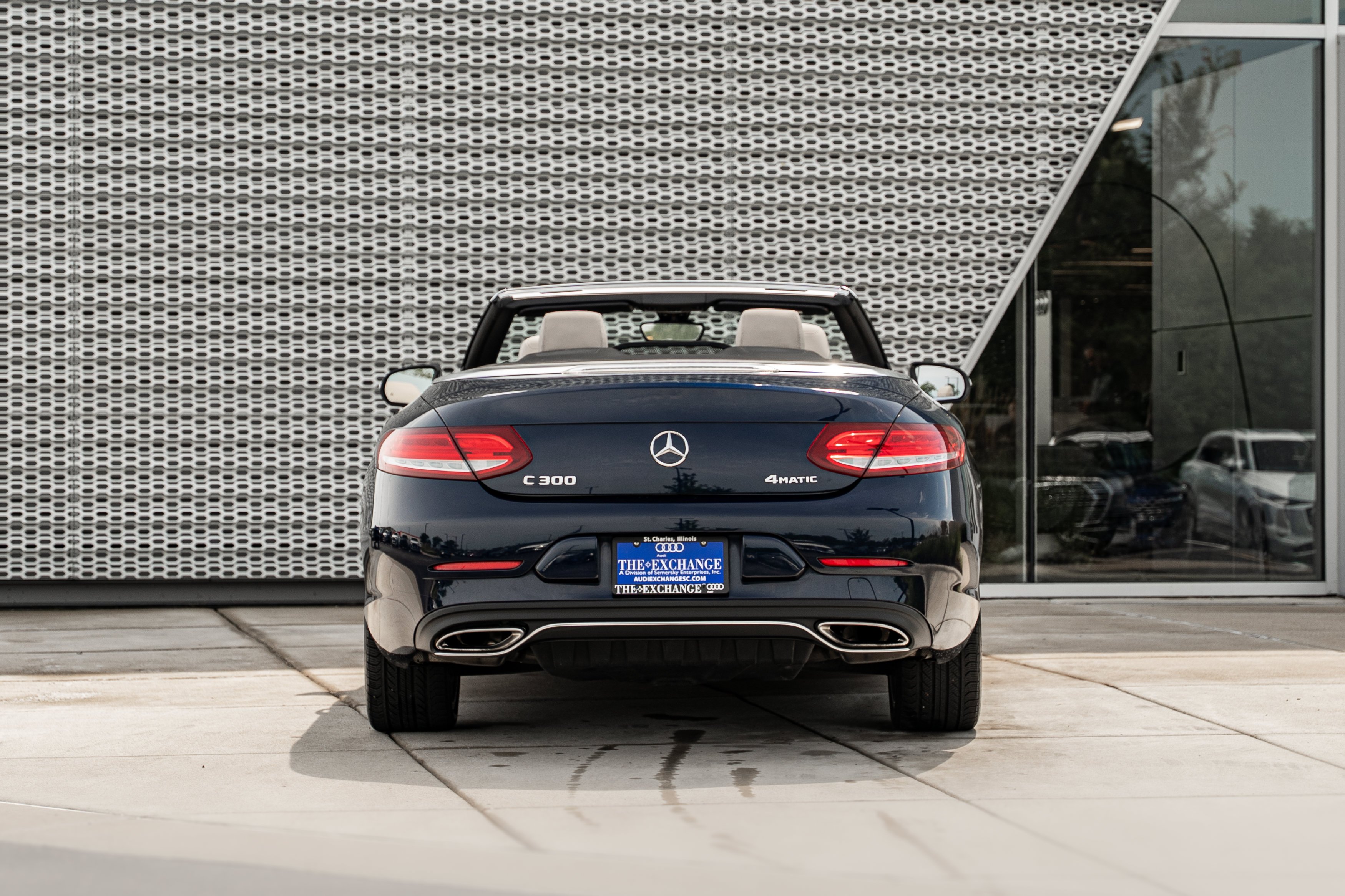 Used 2017 Brilliant Blue Metallic Mercedes-Benz C 300 image 27