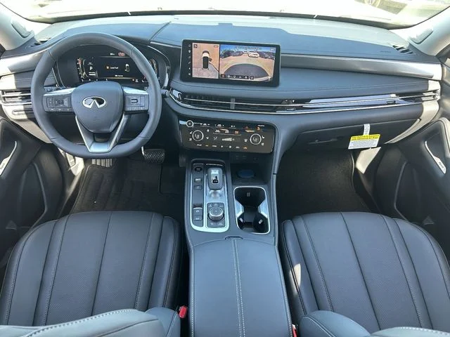 New 2027 RADIANT WHITE INFINITI Luxe FWD image 17