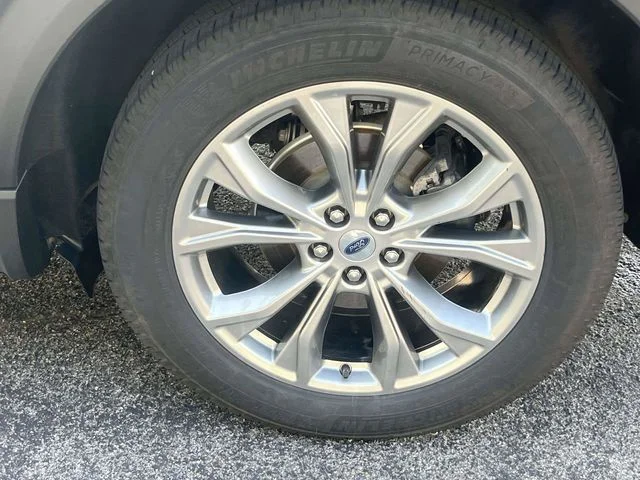 Certified Used 2023 Gray Ford XLT image 11