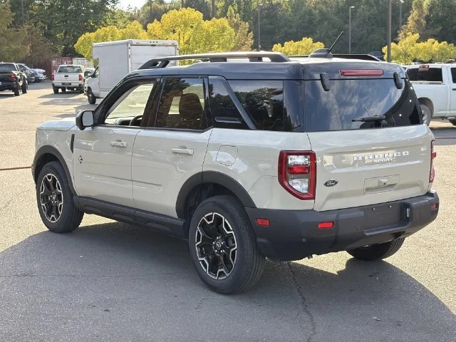 Used 2025 Beige Ford Outer Banks image 11