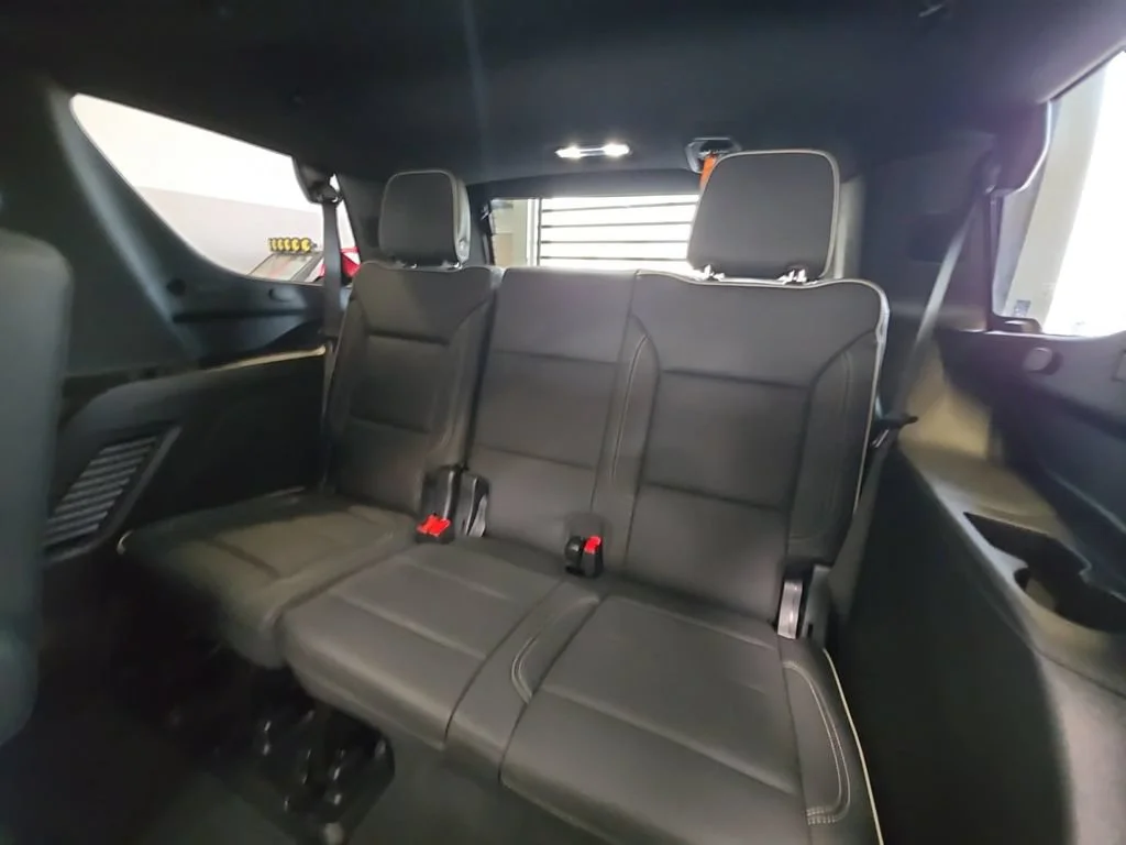 Certified Used 2025 Onyx Black GMC Elevation image 28