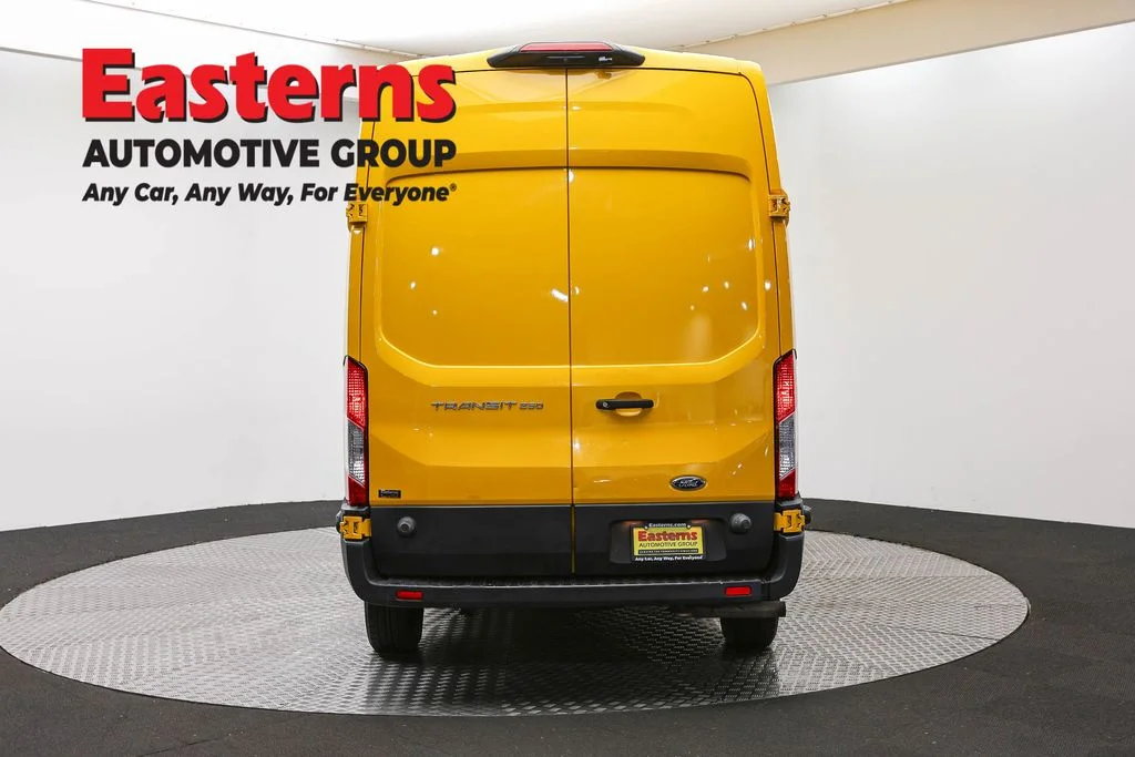 Used 2020 Yellow Ford Base image 6