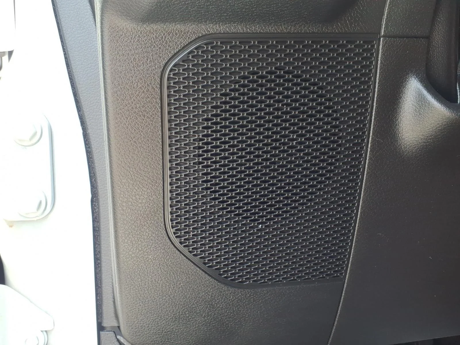 Used 2025 Bright White Clearcoat Jeep Sport image 5