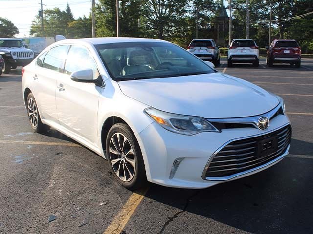 Used 2017 Blizzard Pearl Toyota XLE image 6
