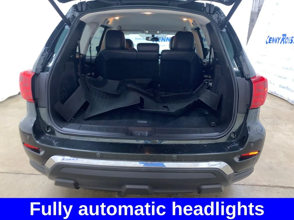 Used 2019 Green Nissan SL image 14