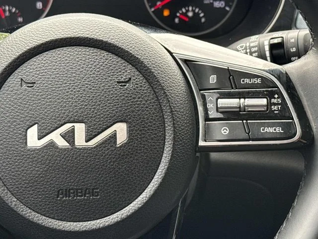 Used 2022 Yellow Kia S image 22