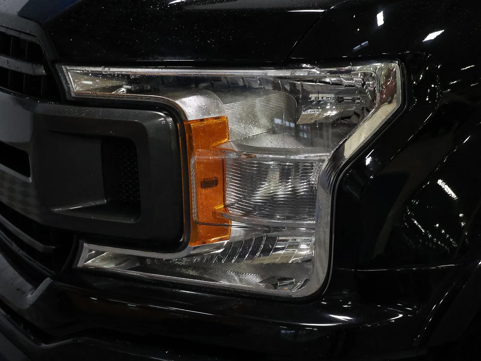 Certified Used 2018 Shadow Black Ford XLT image 14