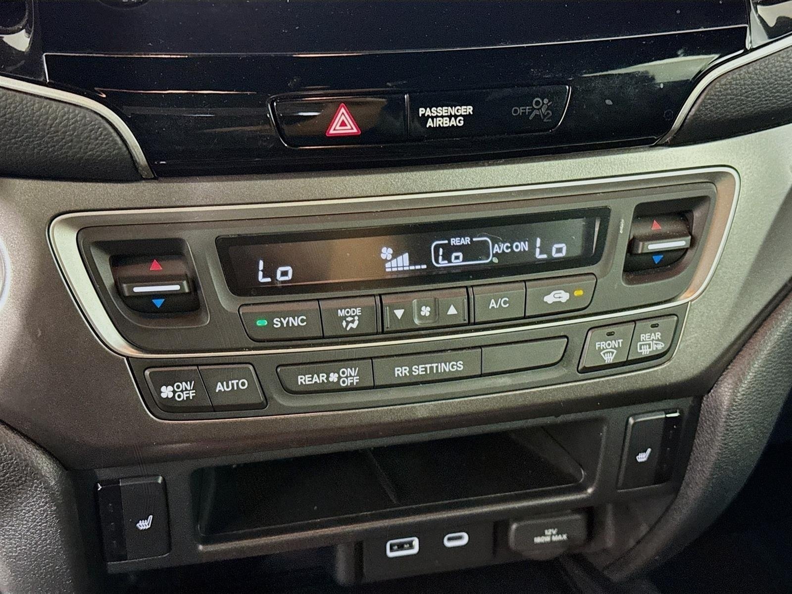 Used 2025 Black Honda EX-L image 17