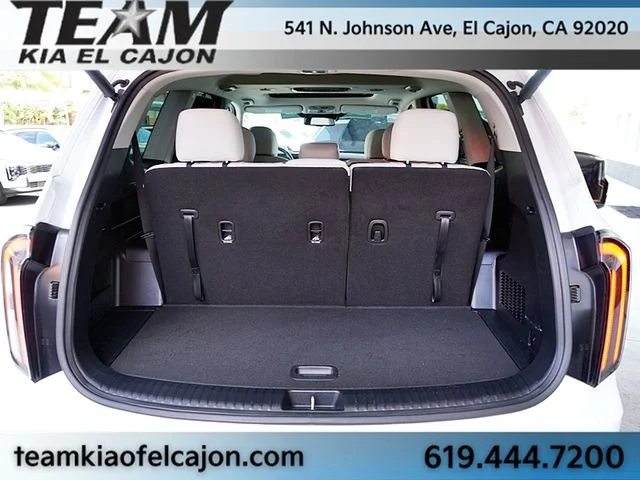 Certified Used 2024 White Kia EX FWD image 13