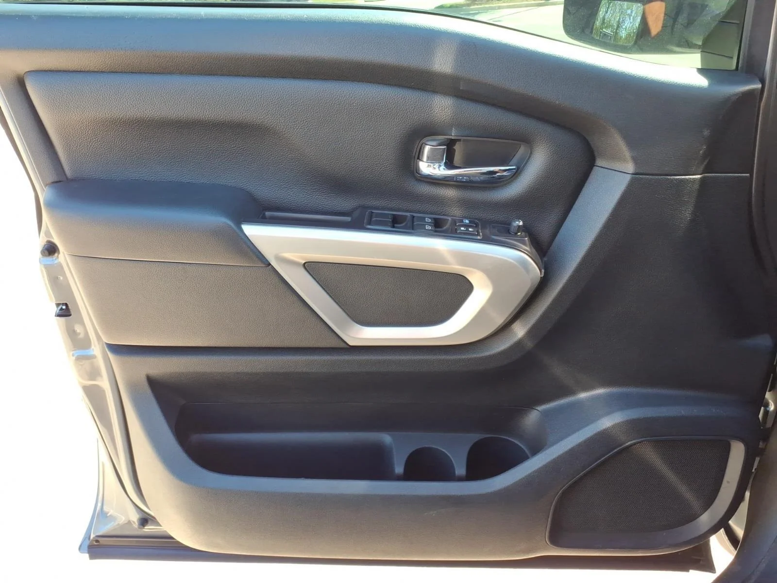 Used 2020 Gun Metallic Nissan SV image 28