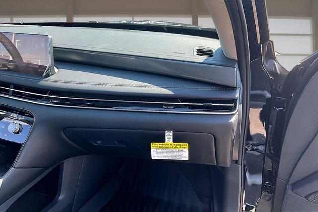 New 2027 MINERAL BLACK INFINITI LUXE image 16