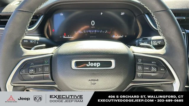Used 2023 Black Jeep Altitude X image 11