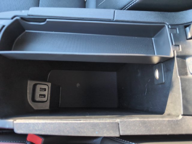 Used 2024 Summit White GMC SLT image 27