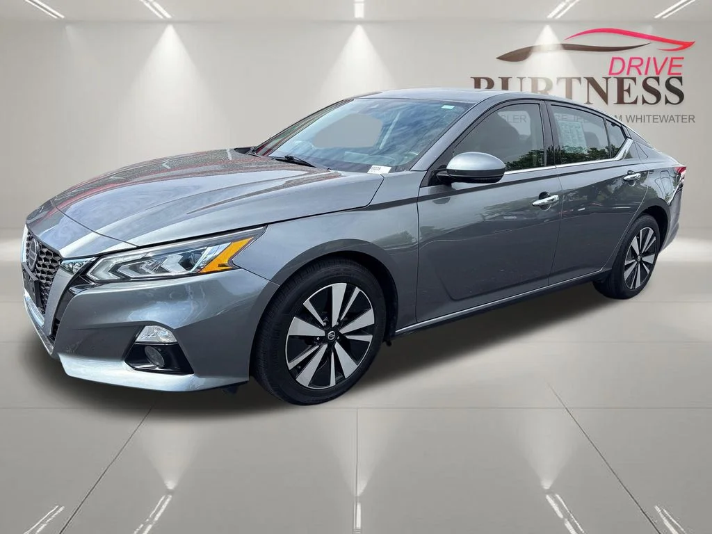 Used 2020 Gray Nissan 2.5 SV image 4