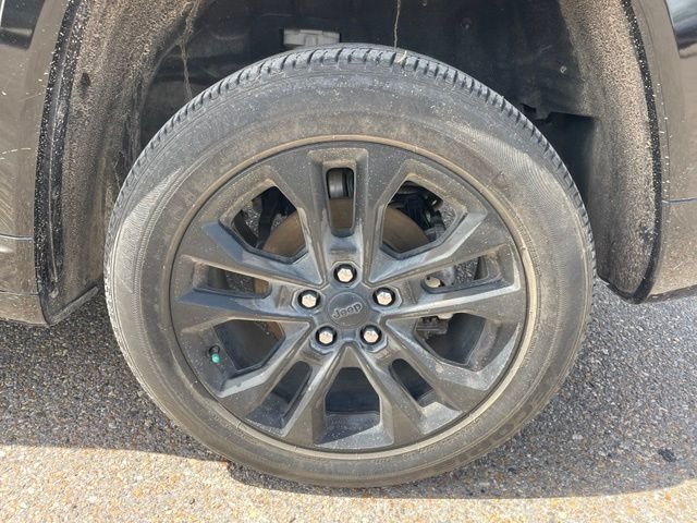 Used 2022 Black Jeep Overland image 10