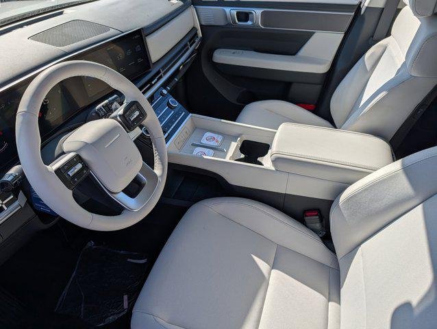 New 2026 Shimmering Silver Hyundai SE image 7