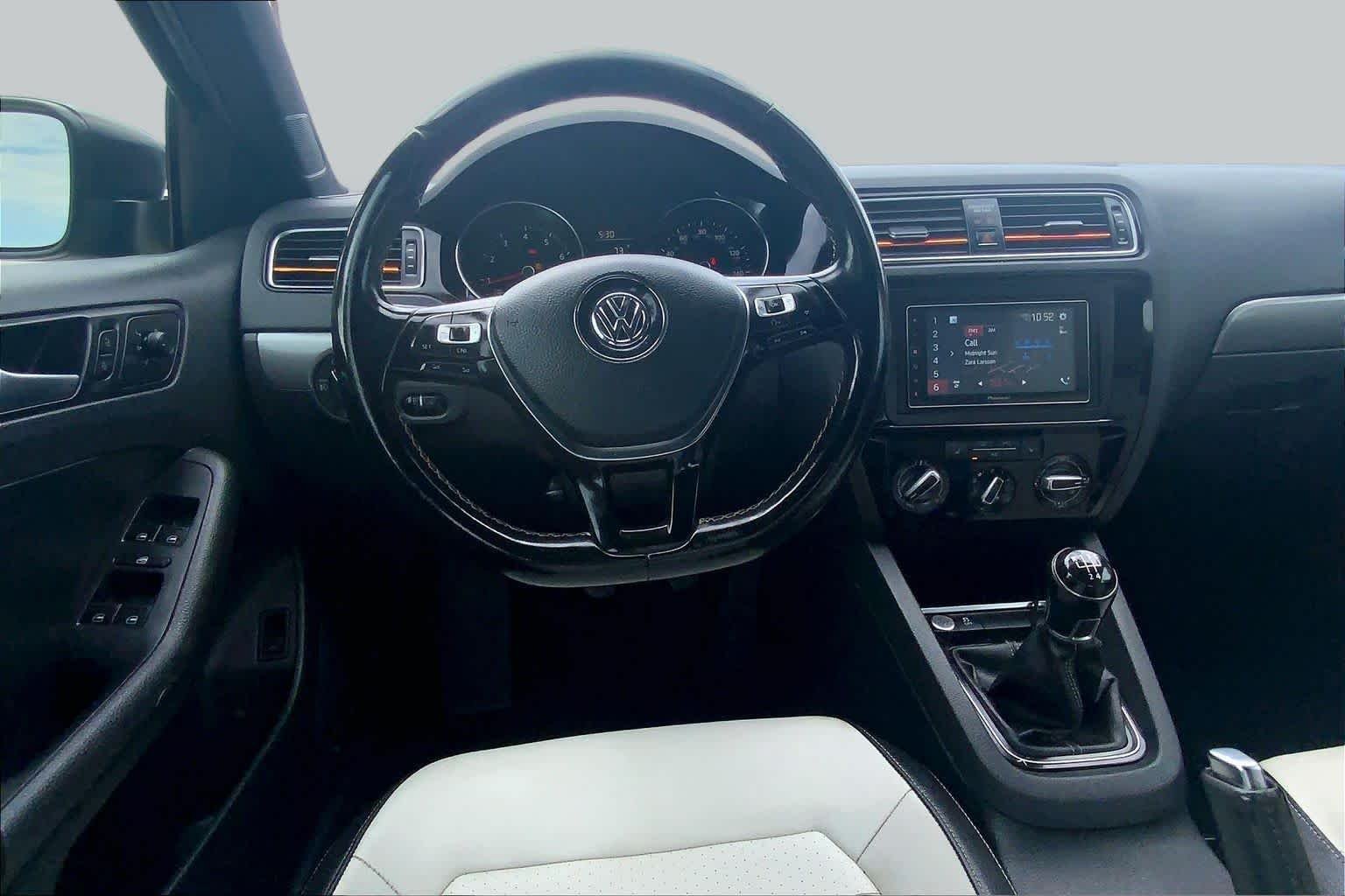 Used 2016 Black Uni Volkswagen 1.8T Sport image 6