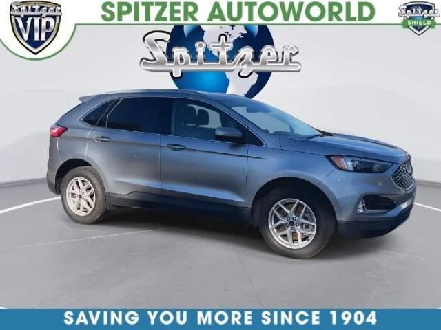 Used 2024 Silver Ford SEL image 17