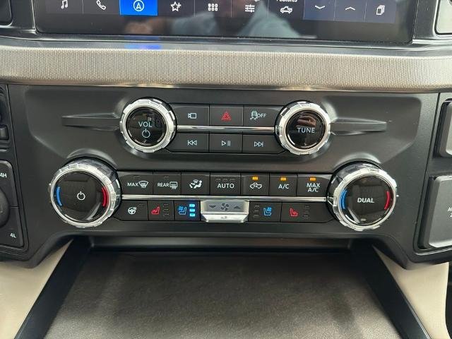 New 2026 Star White Metallic Tri-Coat Ford F-250® Platinum® image 32