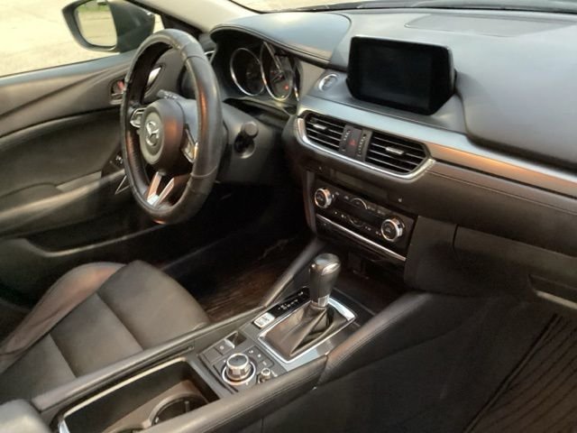 Used 2017  Mazda Touring image 21