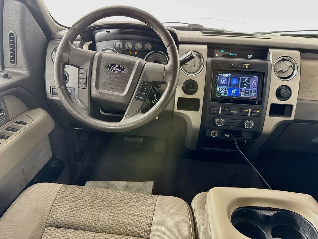 Used 2010 Gray Ford  image 25