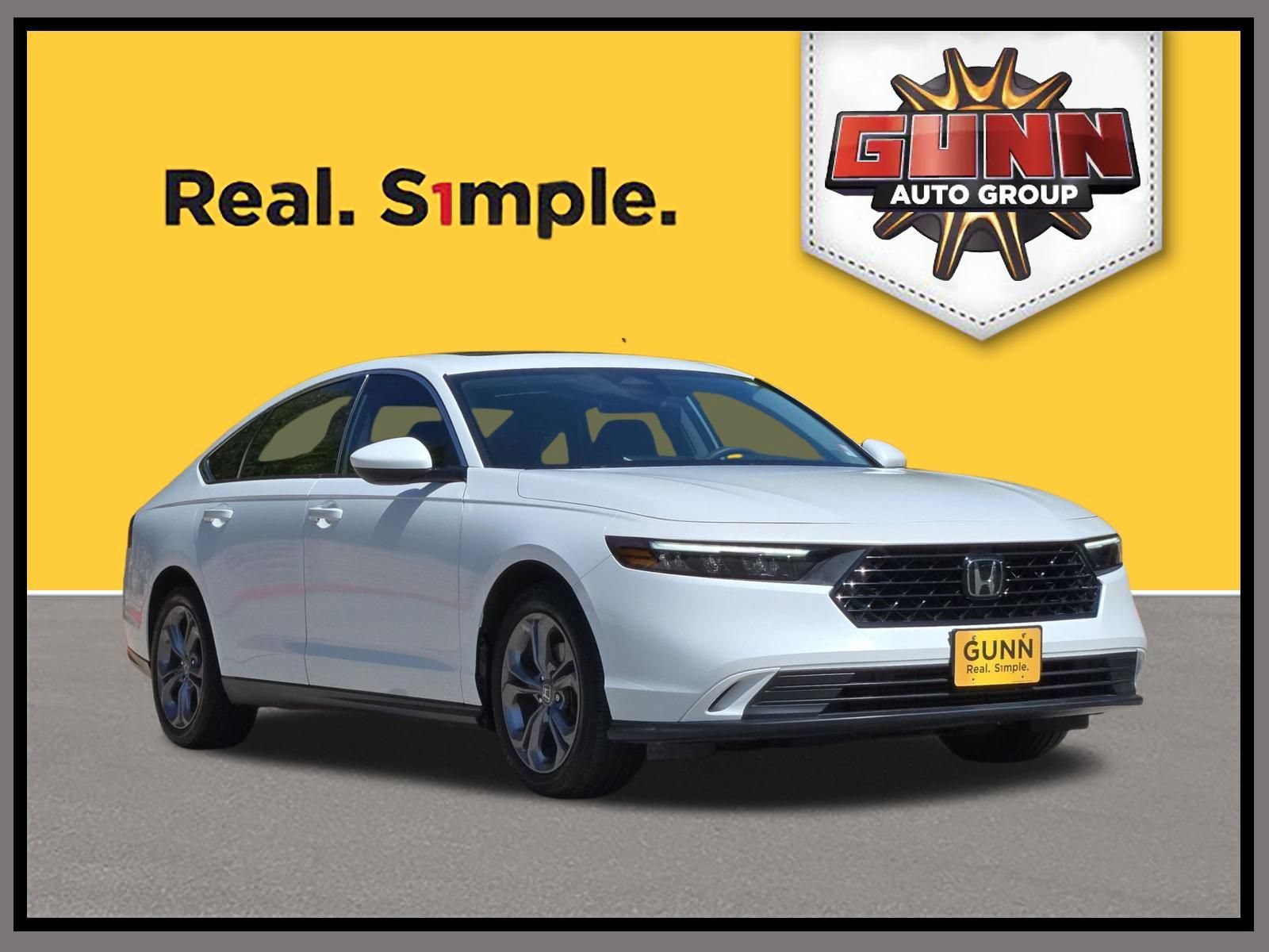 Used 2024 Platinum White Pearl Honda EX image 1