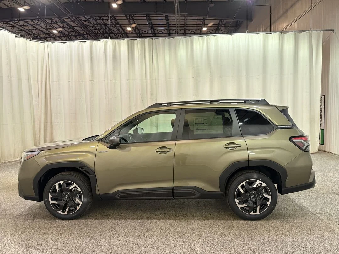 New 2026 Autumn Green Metallic Subaru Limited Hybrid image 6