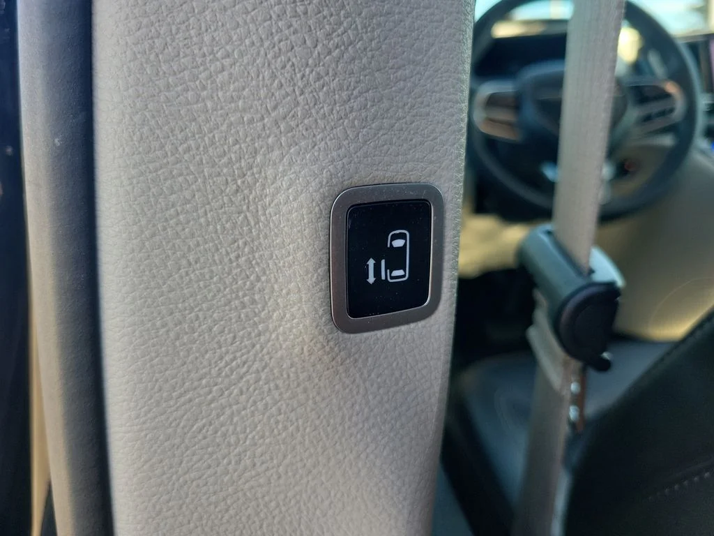 Certified Used 2024 Black Chrysler Touring L image 18