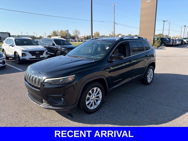 Used 2019 Diamond Black Jeep Latitude image 6