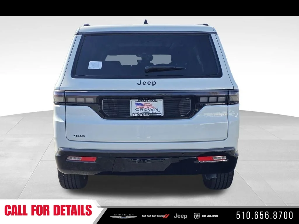 New 2026 Bright White Clear-Coat Exterior Paint Jeep Limited Altitude image 6