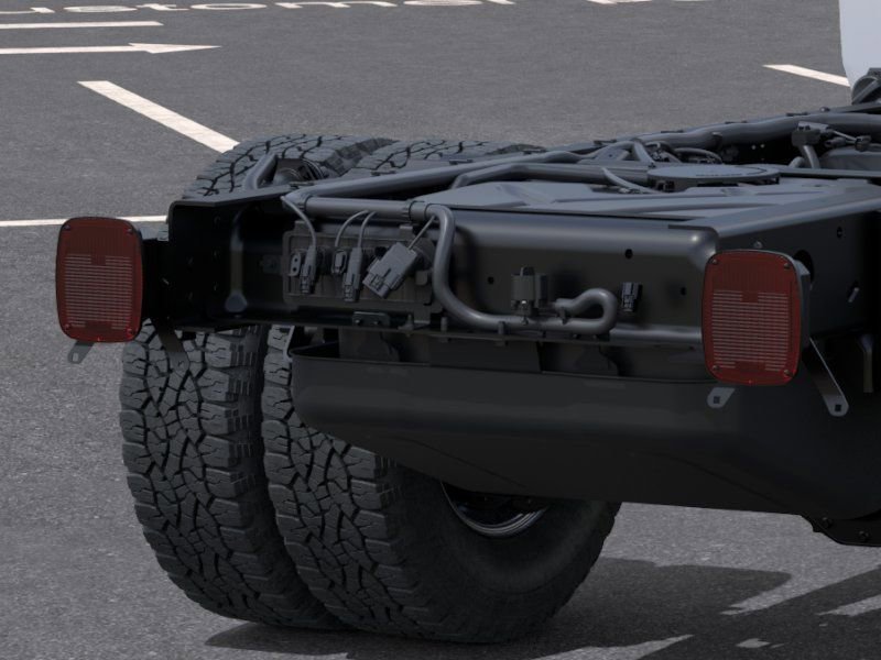 New 2025 Summit White Chevrolet Work Truck image 14