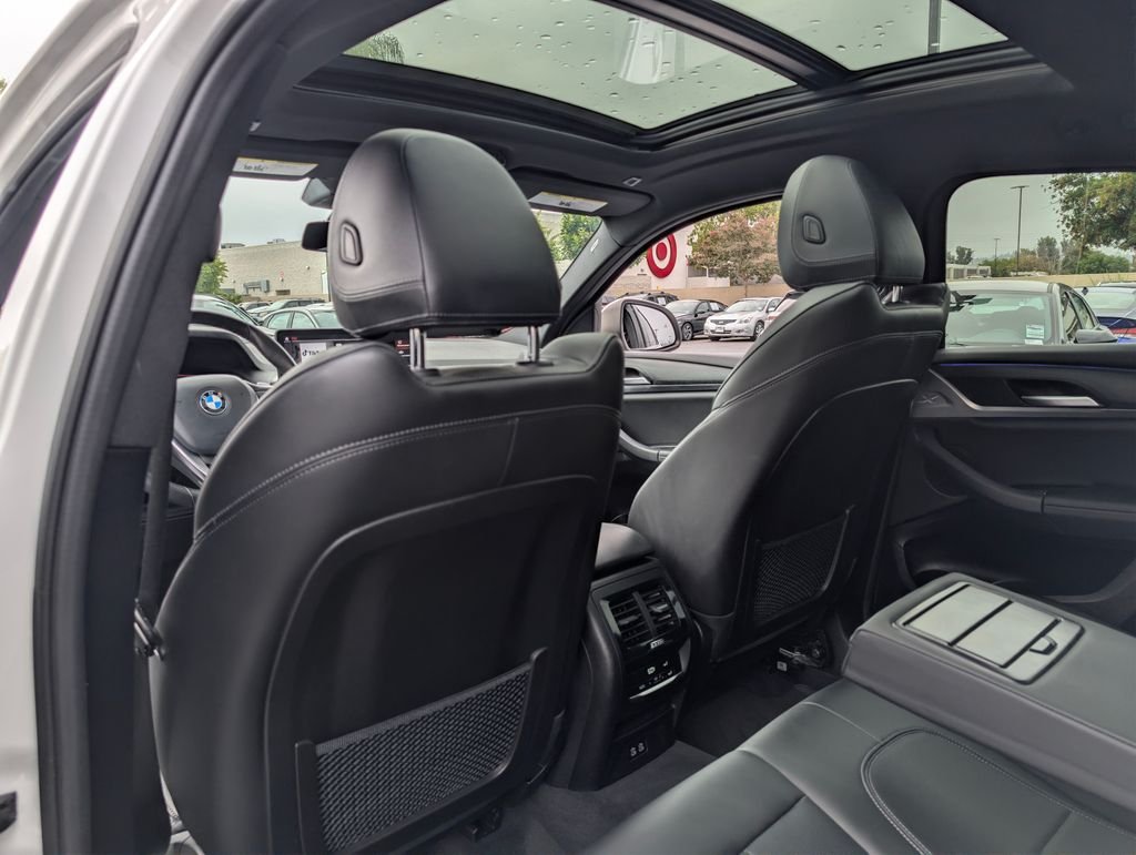 2022 BMW X4 30i - Photo 18
