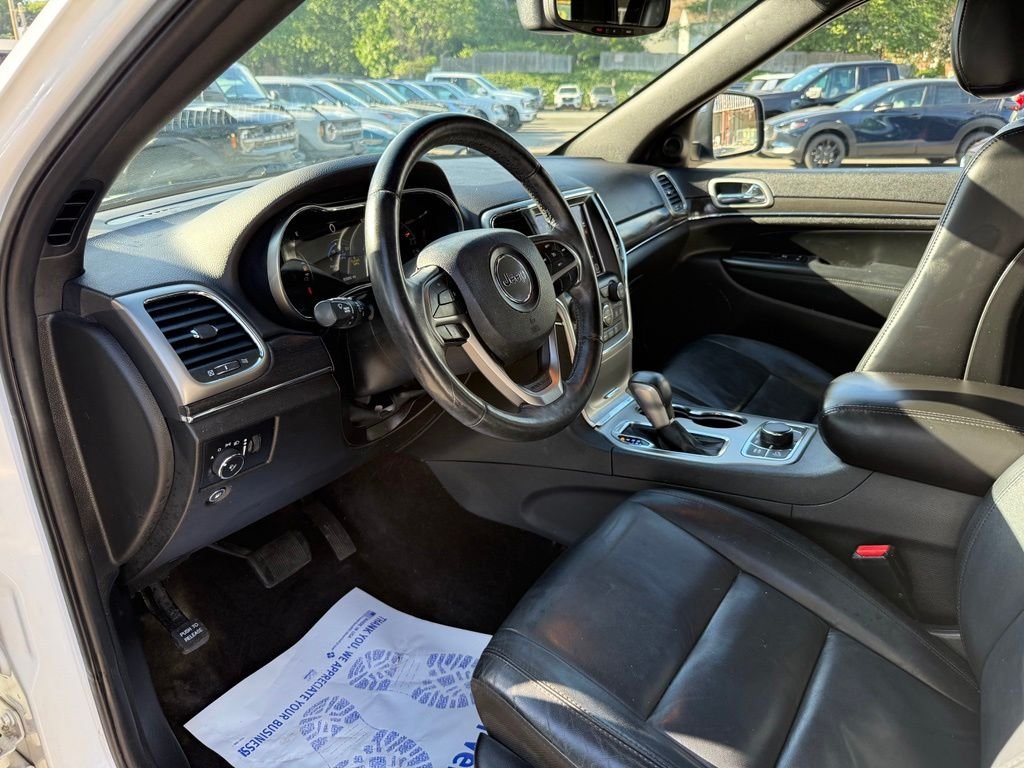 Used 2018 White Jeep Limited image 20