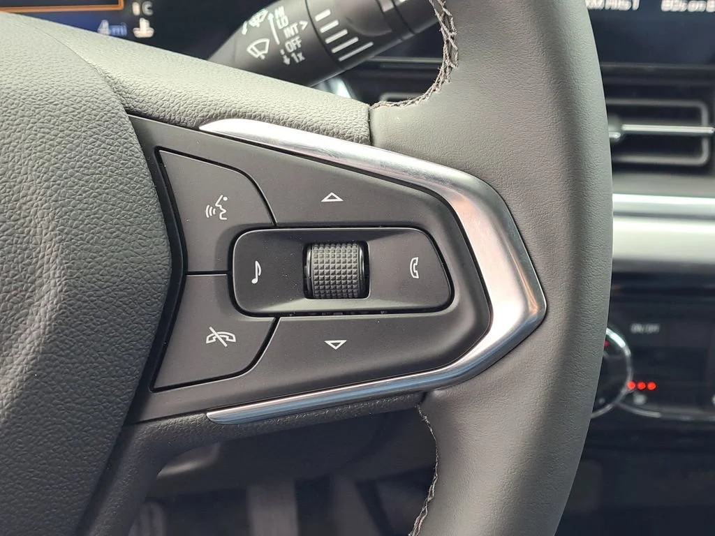 2026 Chevrolet Trax LT - Photo 9