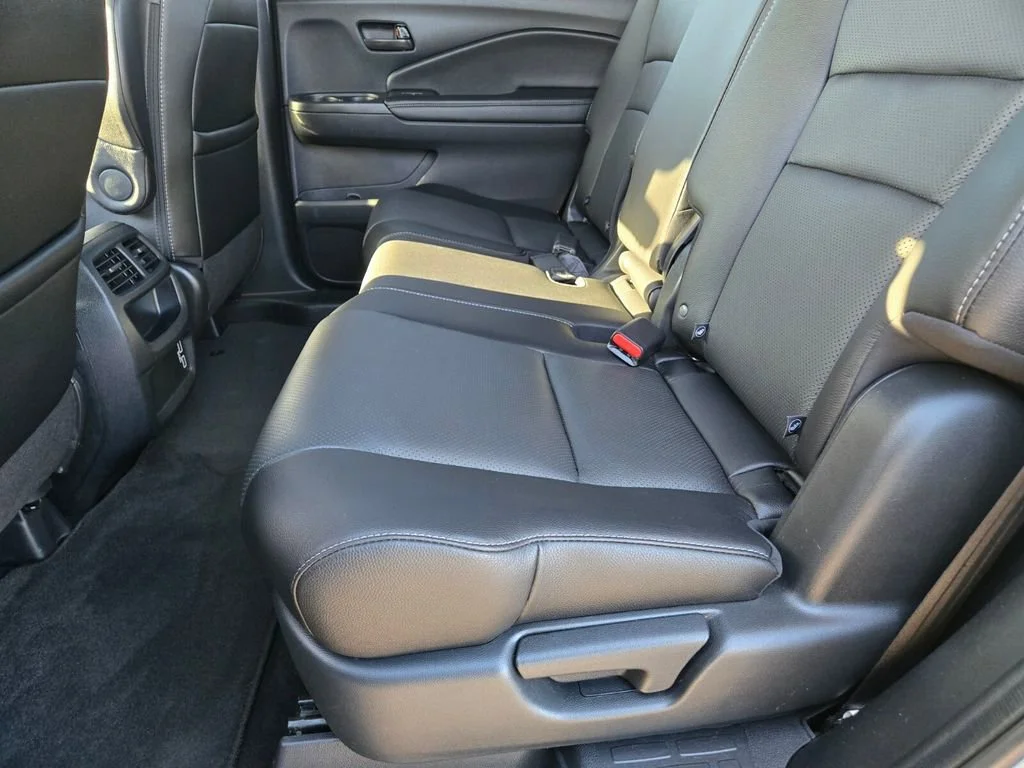 Used 2023 Gray Honda EX-L image 11