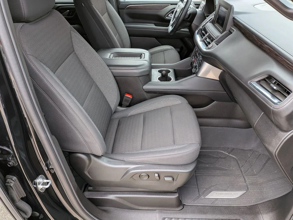 Used 2024 Black Chevrolet LS image 30
