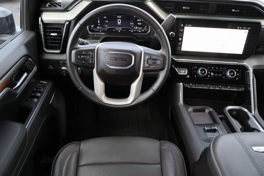 Used 2025 Black GMC Denali image 26
