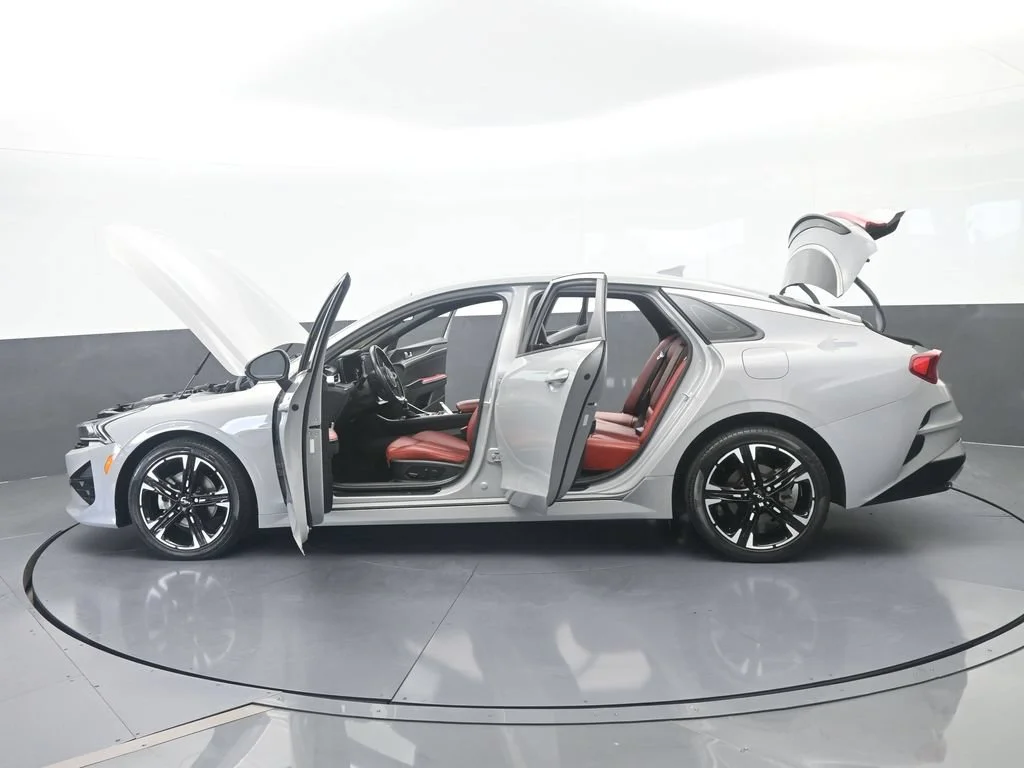 Used 2023 Wolf Gray Kia GT-Line image 71