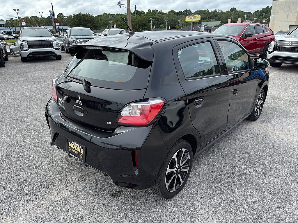 Used 2024 Jet Black Metallic Mitsubishi SE image 5