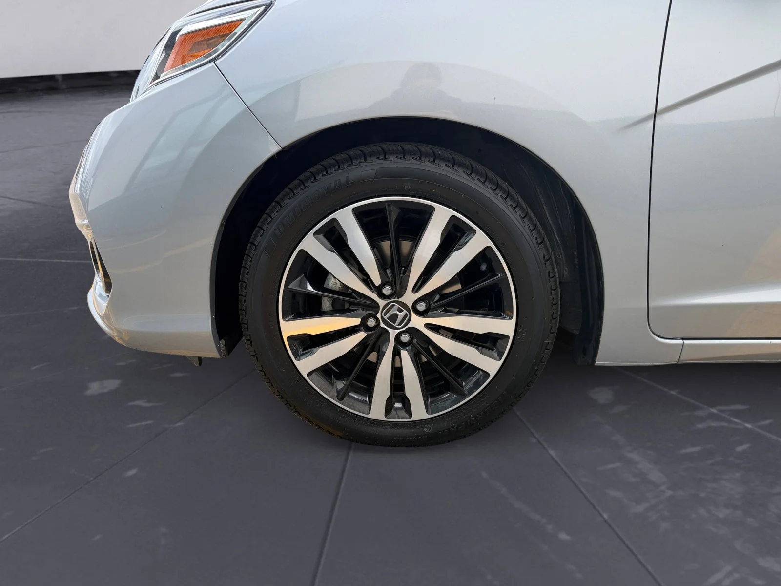 Certified Used 2020 Silver Honda EX image 42