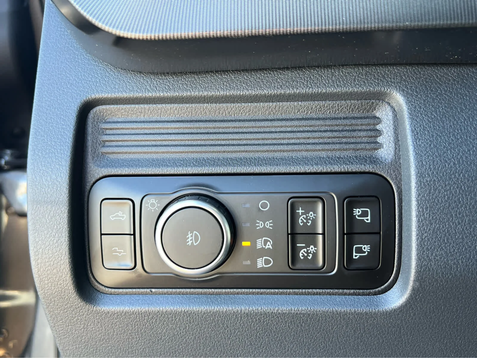 New 2026 Carbonized Gray Metallic Ford F-350® Platinum® image 33