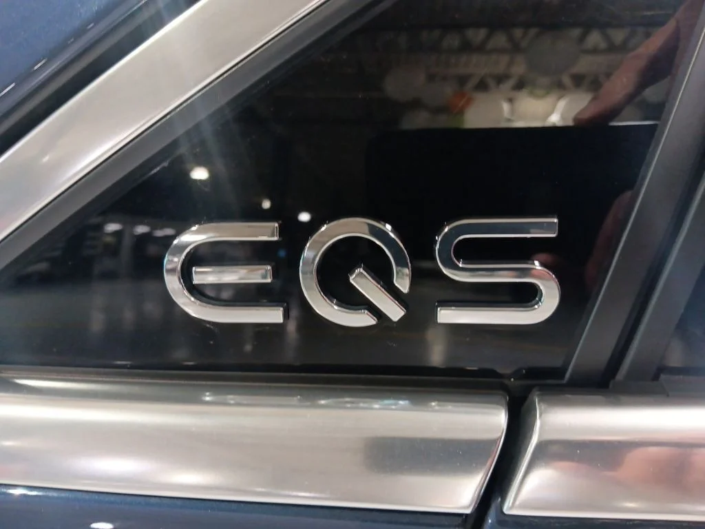 Used 2023 Blue Mercedes-Benz 580 image 11