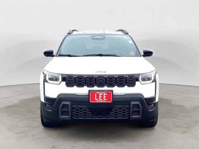 New 2026 Bright White Clearcoat Jeep OVERLAND 4X4 image 9