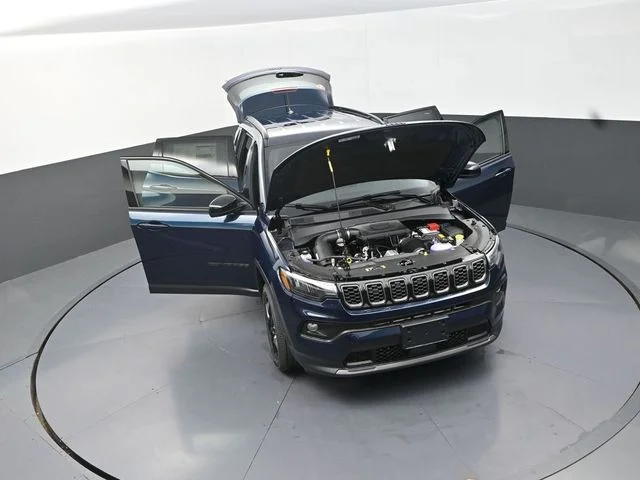 New 2026 Fathom Blue Pearl-Coat Exterior Paint Jeep Latitude image 30