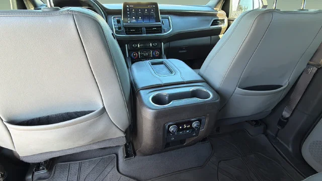 Used 2022 IRIDESCENT PEARL TRICOAT Chevrolet Z71 image 23