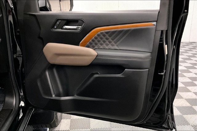 Used 2023 Onyx Black GMC Denali image 21