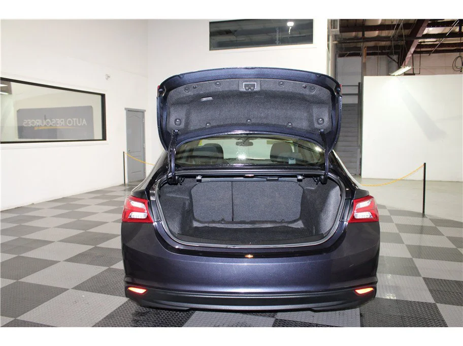 Used 2022 Dark Ash Metallic Chevrolet LT image 18